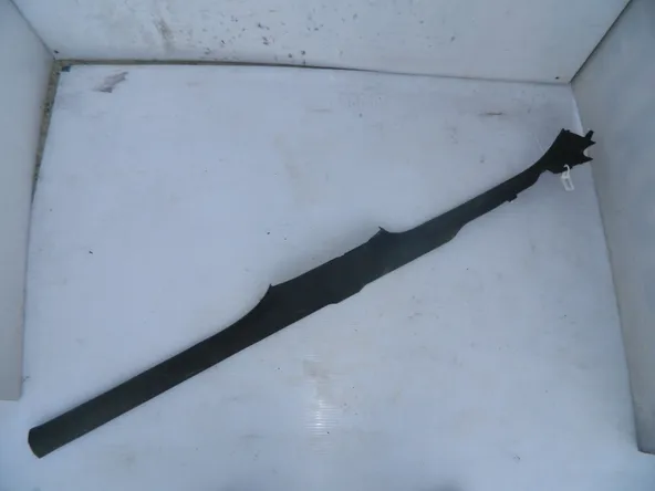 Накладка на порог Volkswagen Polo MK5 CFN Низ.Прав (Б/У)