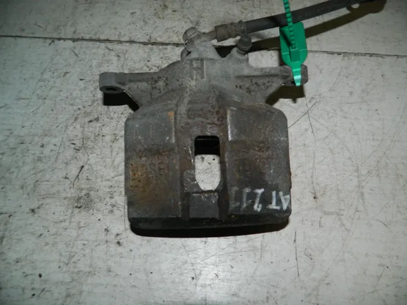 Суппорт TOYOTA CARINA AT211 Перед Лев (Кoнтрaктный) 81540201