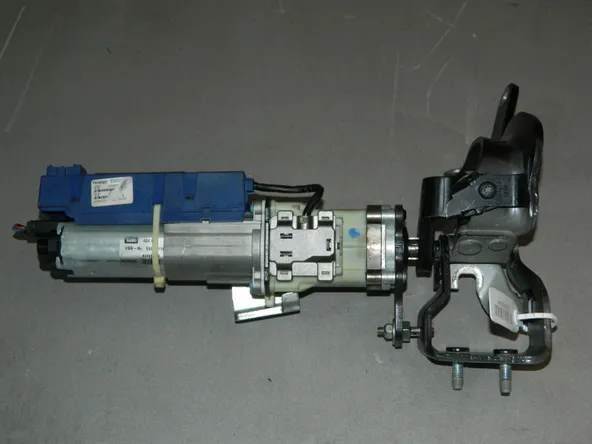 Механизм подьема двери багажника  AUDI Q7 4L Прав (Б/У) 35020594 4L0910946