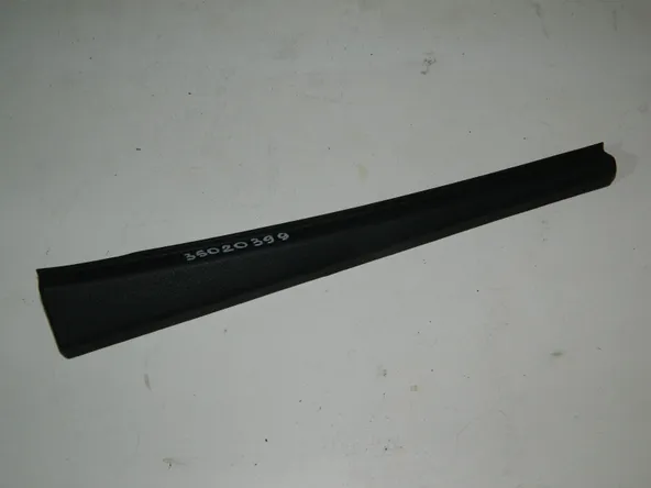 Обшивка стойки AUDI Q7 4L Перед Прав (Б/У)