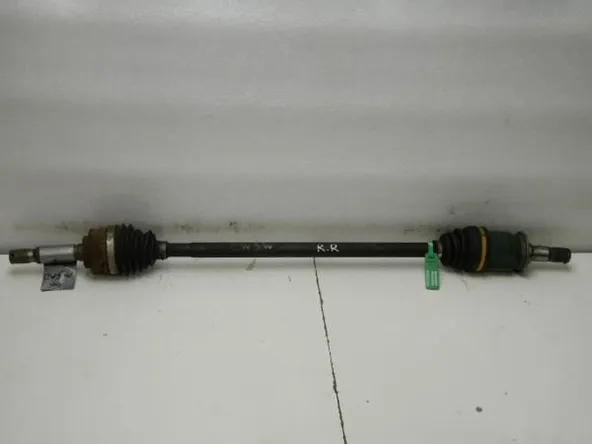 Привод MITSUBISHI LANCER CEDIA CS5W 4G93 Зад Прав (Контрактный) D9996309