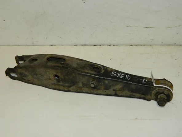 Рычаг подвески TOYOTA ALTEZZA SXE10 Зад (Контрактный) 45990064