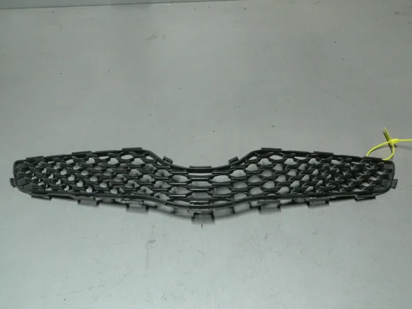 Решетка радиатора TOYOTA VITZ KSP90 (Контрактный) 79773564