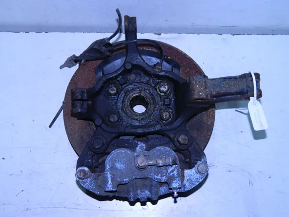 Ступица NISSAN SERENA C25 Перед Лев (Контрактный) 69586640