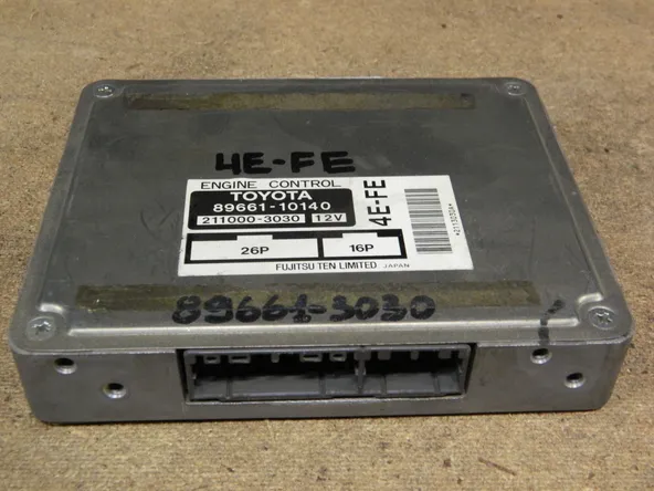 Блок управления ДВС TOYOTA STARLET 4EFE (Контрактный) 9861 8966110140