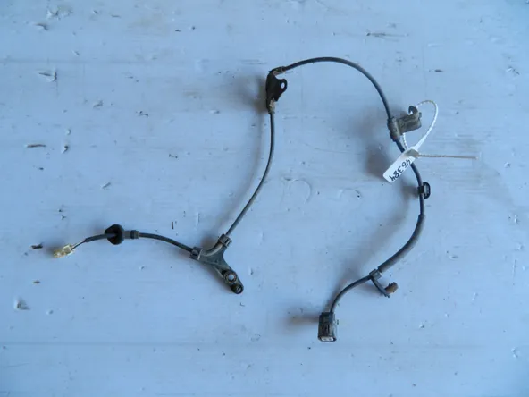 Датчик ABS TOYOTA 8826612680 TOYOTA COROLLA ZZE120 4ZZFE Зад Прав (Б/У)