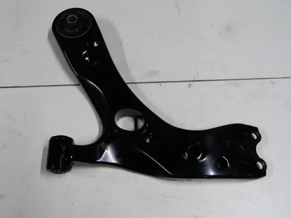 Рычаг GENERAL PARTS 4806947050 PRUIS 30 Перед Лев