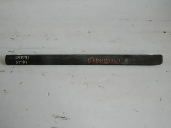 Накладка на порог TOYOTA CORONA ST191 3SFE Перед Прав (Б/У) 6791120040C0