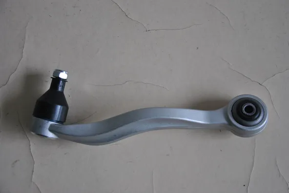 Рычаг GENERAL PARTS 31126760181 BMW 5 E60 2003-2010, BMW 5 E61 2004-2010 Перед. Лев. Низ