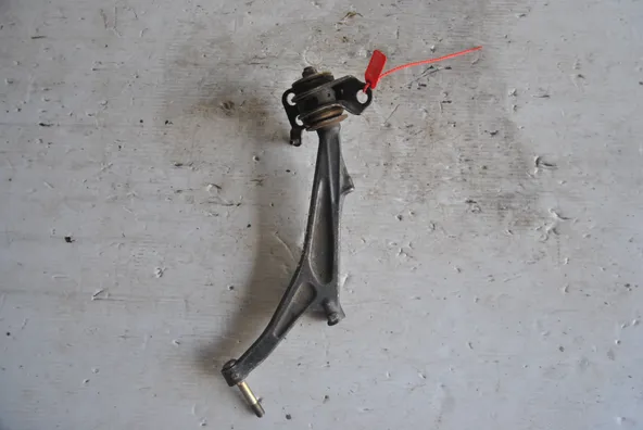 Рычаг подвески HONDA DOMANI MA4 Перед Лев (Контрактный) 25284035