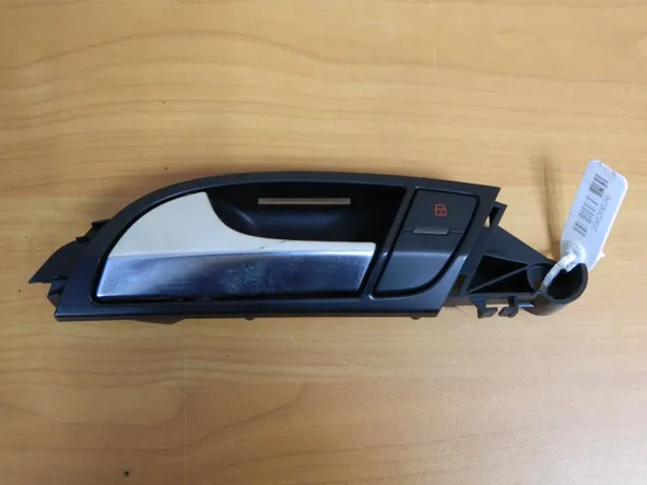 Ручка двери внутренняя AUDI Q7 4L Зад Лев (Б/У)