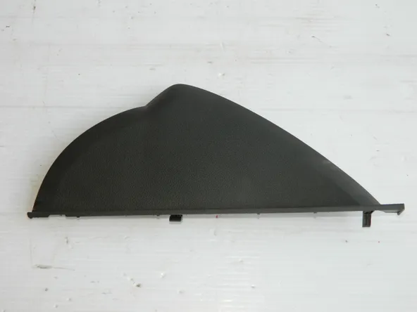 Накладка торпедо HYUNDAI SOLARIS HCR Лев (Б/У)