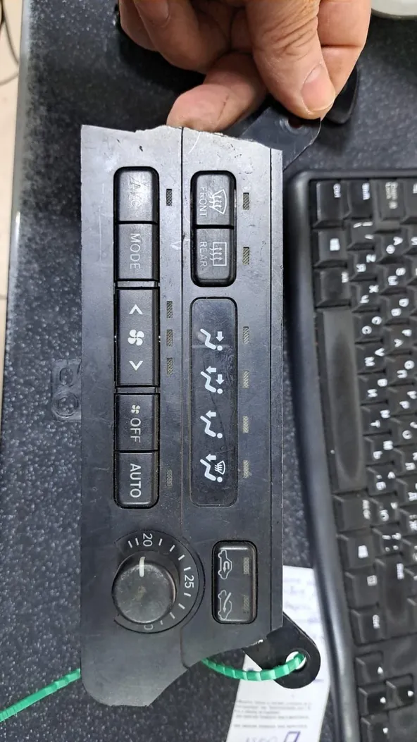 Блок управления климат-контролем TOYOTA NADIA SXN10 (Контрактный) 81540473 4559204010