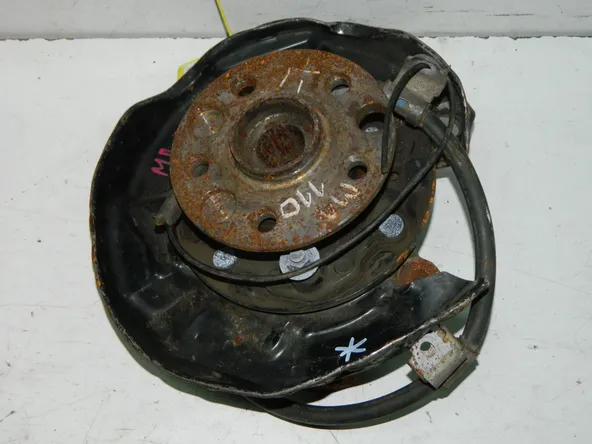 Ступица TOYOTA MARK II JZX110 Зад Прав (Контрактный) 40940697