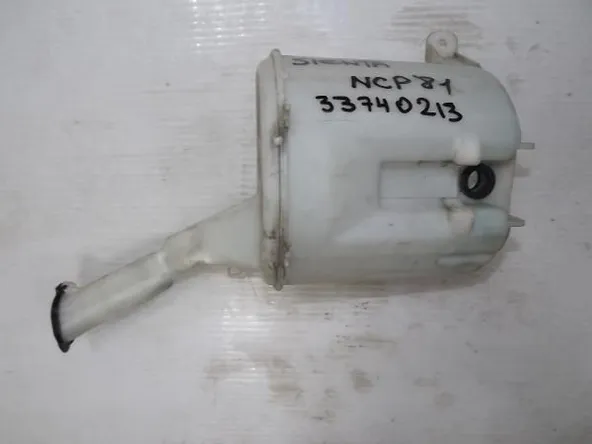 Бачок омывателя TOYOTA SIENTA NCP81 (Контрактный)