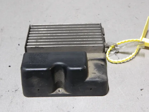 Блок управления форсунками TOYOTA 1AZFSE (Контрактный) 79780453 8987120040