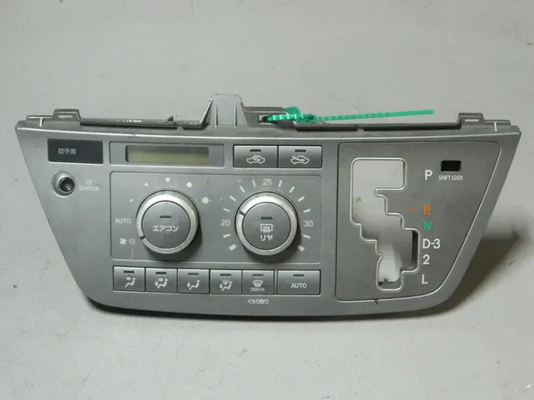 Блок управления климат-контролем TOYOTA RAUM NCZ20 (Контрактный) 81540304 5590046090