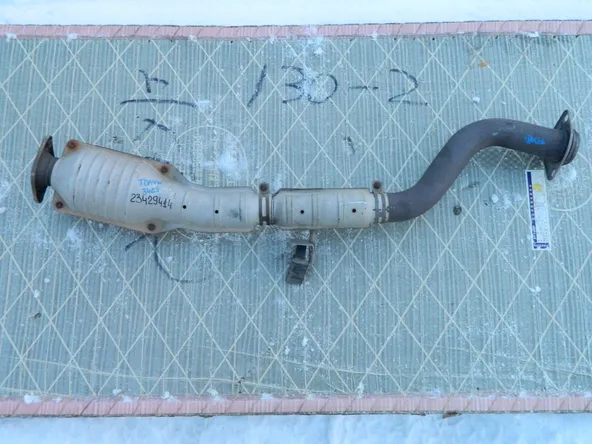 Катализатор SUZUKI ESCUDO TDA4W J24B (Контрактный) 23429414