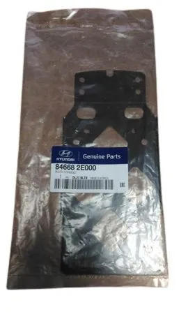 Пластина подлокотника HYUNDAI/KIA 846682E000