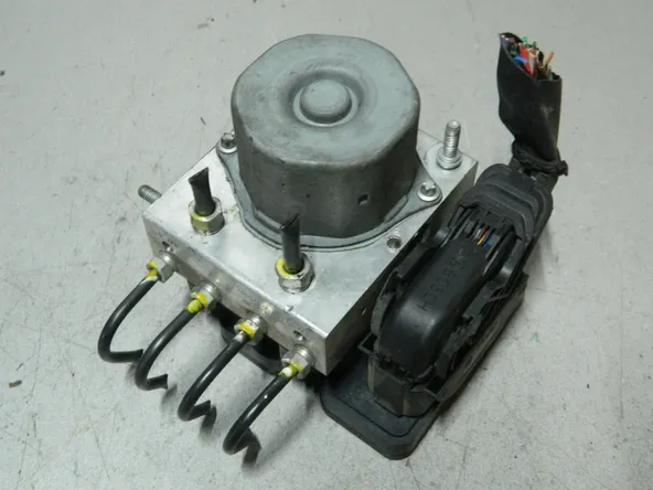 Блок ABS SUBARU IMPREZA XV (Контрактный) 81532721