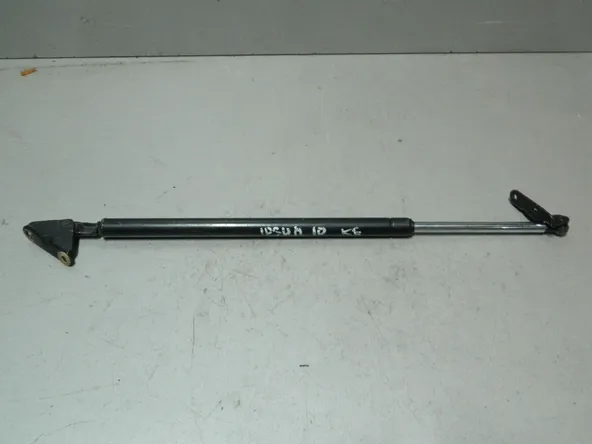 Амортизатор багажника TOYOTA IPSUM SXM10 Прав (Контрактный) 81532206