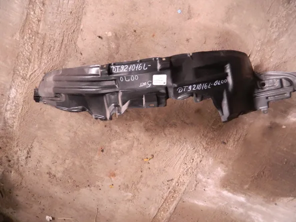 Подкрылок API DT921016L0L00 NISSAN X-TRAIL T30 LH 2001 - 2007