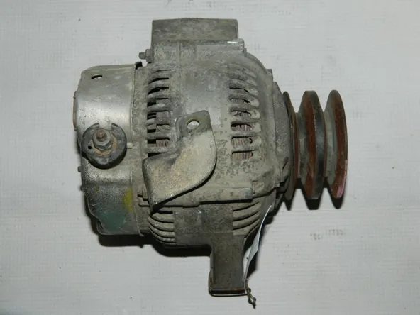 Генератор TOYOTA HIACE KZH10 1KZTE (Контрактный)