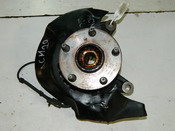 Ступица TOYOTA AVENSIS VERSO ACM20 Перед Прав (Контрактный) 45976374