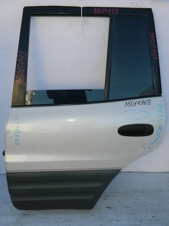 Дверь TOYOTA RAV4 SXA11 Зад Лев (Контрактный)