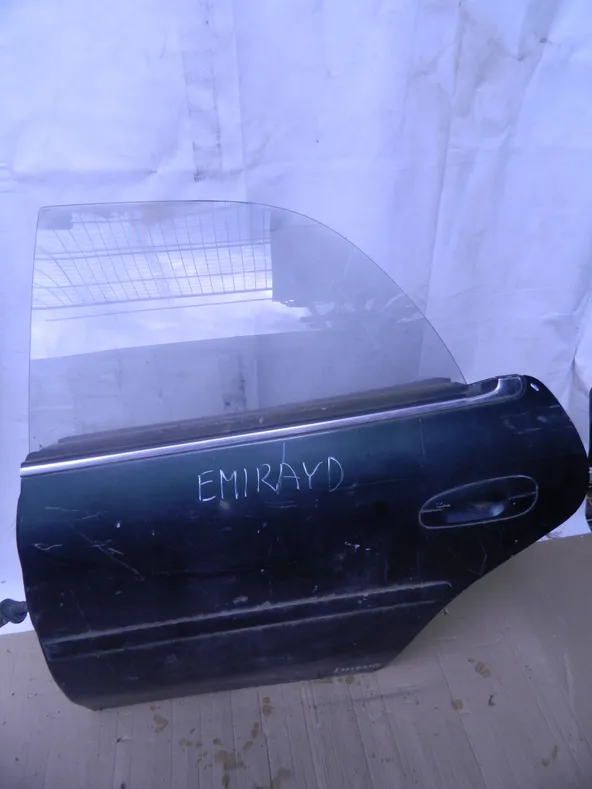 Дверь MITSUBISHI EMERAUDE E52A Зад Лев (Контрактный) 65243017