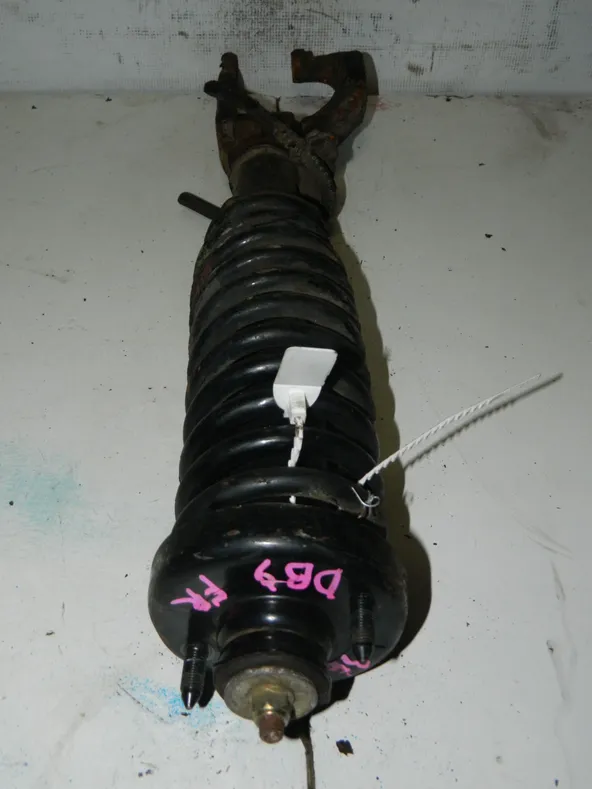 Стойка подвески HONDA INTEGRA DB6 Перед Прав (Контрактный) 45976670