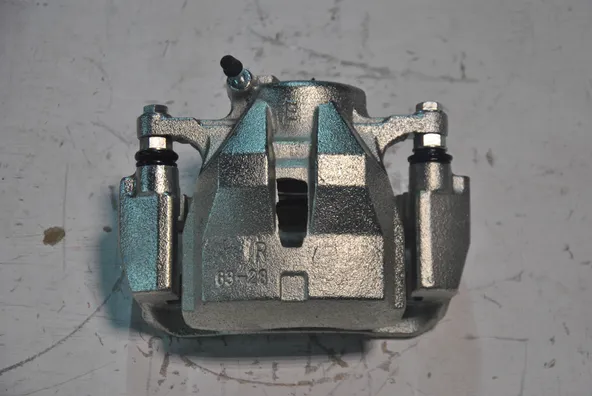 Суппорт тормозной GENERAL PARTS 4773042090 TOYOTA RAV4 ACA3# Перед Прав