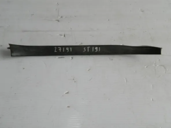 Накладка на порог TOYOTA CORONA ST191 Перед Лев (Б/У) 6791820130