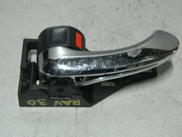 Ручка двери внутренняя TOYOTA RAV4 ACA30 Лев (Контрактный) 81528313