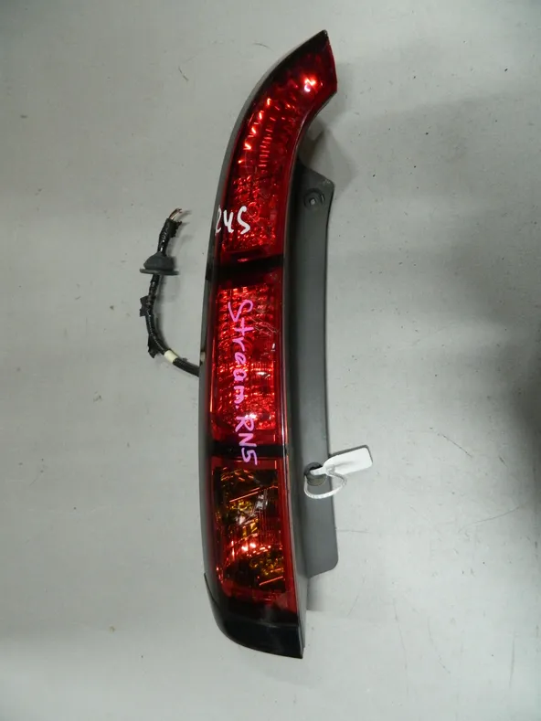 Фонарь HONDA STREAM RN1 Зад Лев 1483 (Контрактный) 68000842