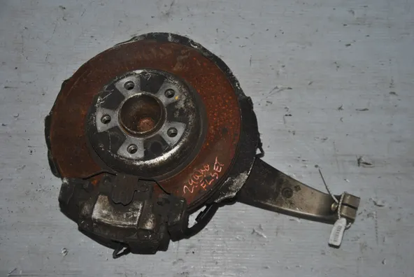 Ступица BMW 5-SERIES F10 523i Перед Лев (Контрактный) 45984692