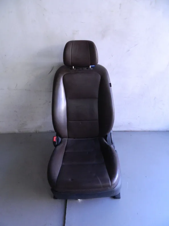 Сиденье HYUNDAI EQUUS VI G6DA 2013-2015 Перед Лев (Б/У) 69838237