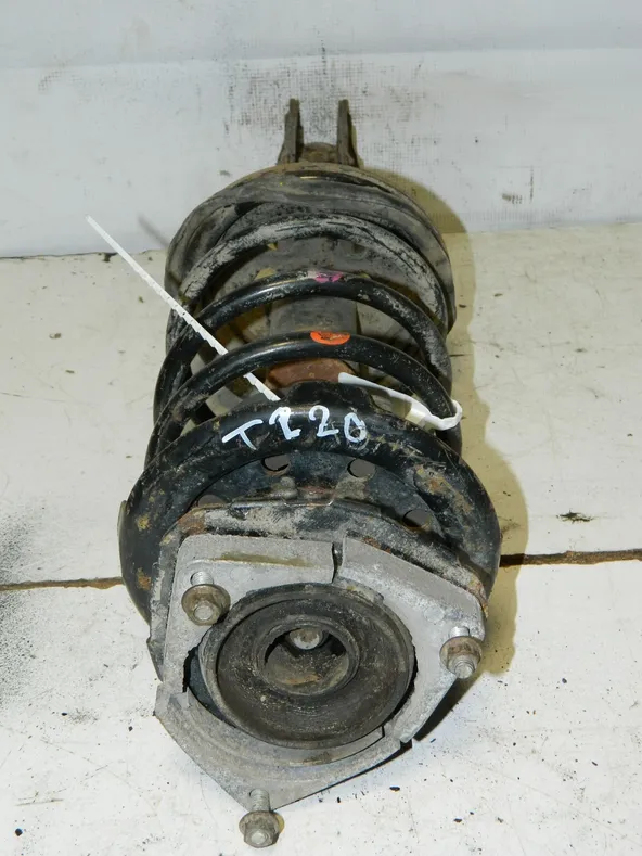 Стойка подвески TOYOTA AVENSIS AT220 Перед Лев (Контрактный) 45989608