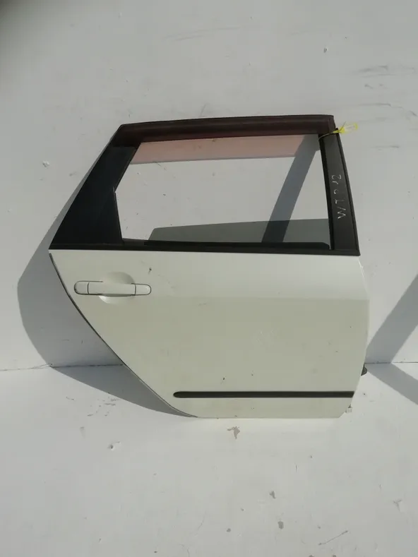 Дверь NISSAN PRIMERA WTP12 Зад Прав (Контрактный) 40951965