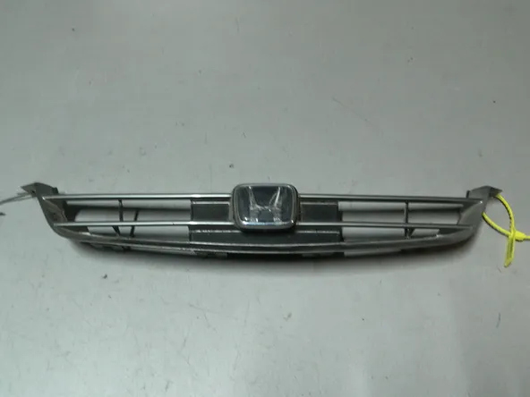 Решетка радиатора HONDA ACCORD CF4 (Контрактный) 79773029