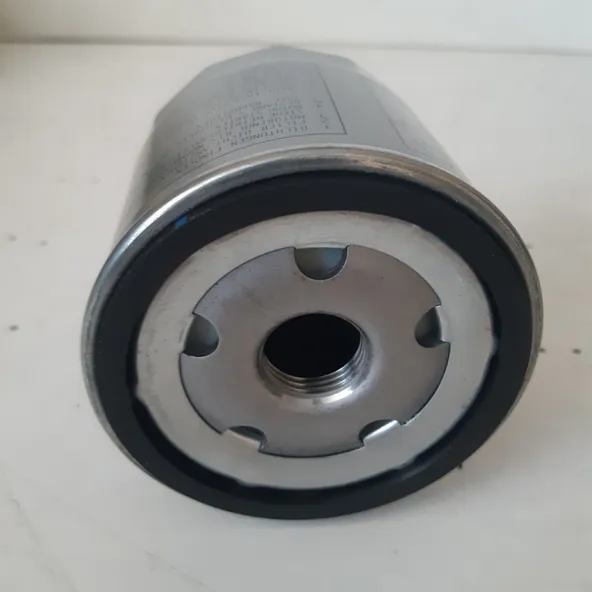 Фильтр масляный VAG 04E115561H AUDI A1 1,6 11-/A3 13-/A4 16-/A5 17-/Q3 12-/VW GOLF/TIGU