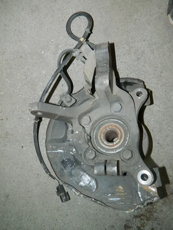 Ступица MITSUBISHI GRANDIS NA4W Перед Лев (Контрактный) 79591221