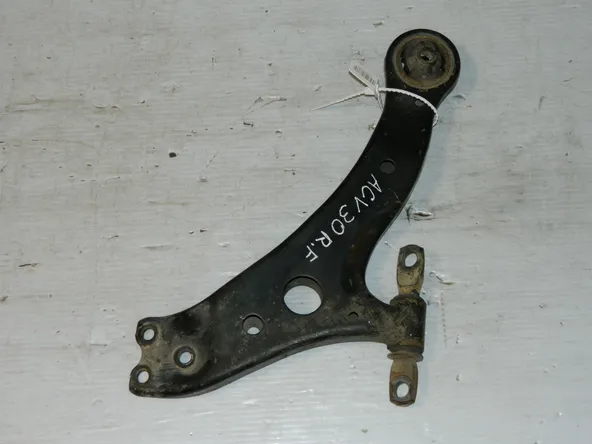 Рычаг подвески TOYOTA CAMRY ACV30 Перед Прав (Контрактный) 45992558