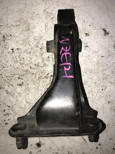 Подушка двигателя TOYOTA COROLLA SPASIO NZE121 1NZ Зад (Контрактный) 1237121110