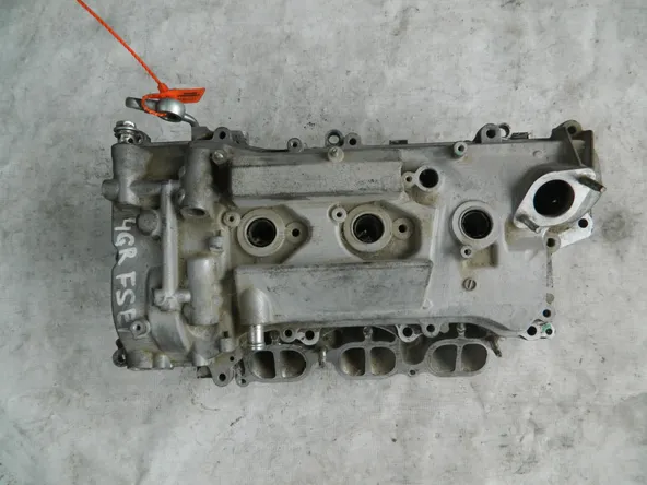 Головка блока цилиндров TOYOTA 4GRFSE Прав (Контрактный) 72367147