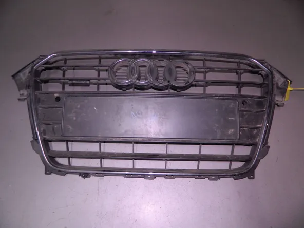 Решетка радиатора AUDI A4 B8 (Контрактный) 79773932