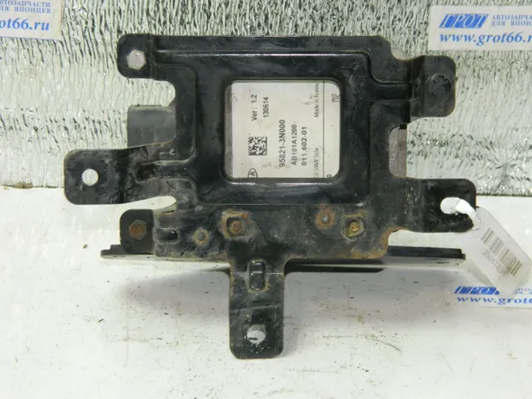 Блок управления слепых зон HYUNDAI EQUUS G6DA 2013-2015 Прав (Б/У) 35017836 958213N000