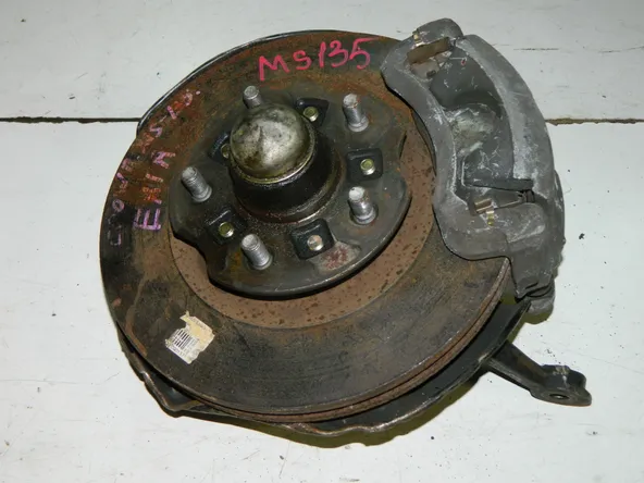 Ступица TOYOTA CROWN MS135 Перед Лев (Контрактный) 40940834