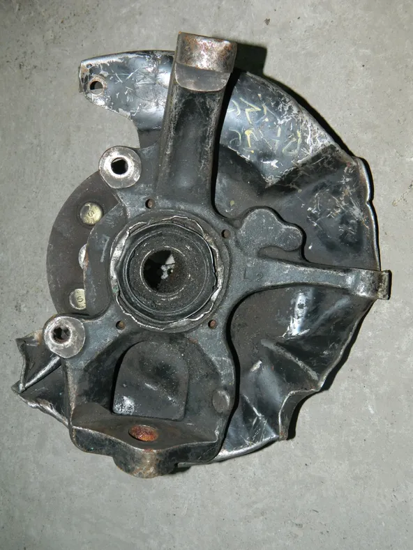 Ступица MITSUBISHI PAJERO K94W Перед Лев (Контрактный) 79591294