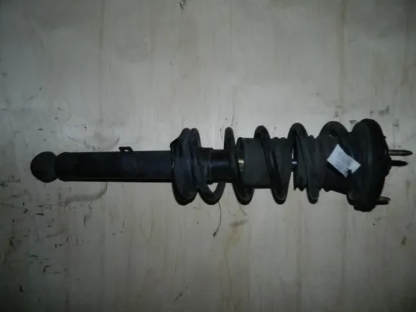 Стойка подвески TOYOTA Altezza SXE10 3SGE Перед Прав (Контрактный)